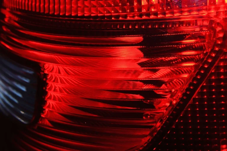 unde se afla tabloul de sigurante la skoda fabia