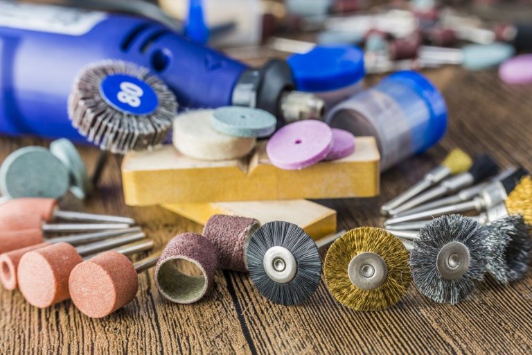 criano 6.7 cover februarie